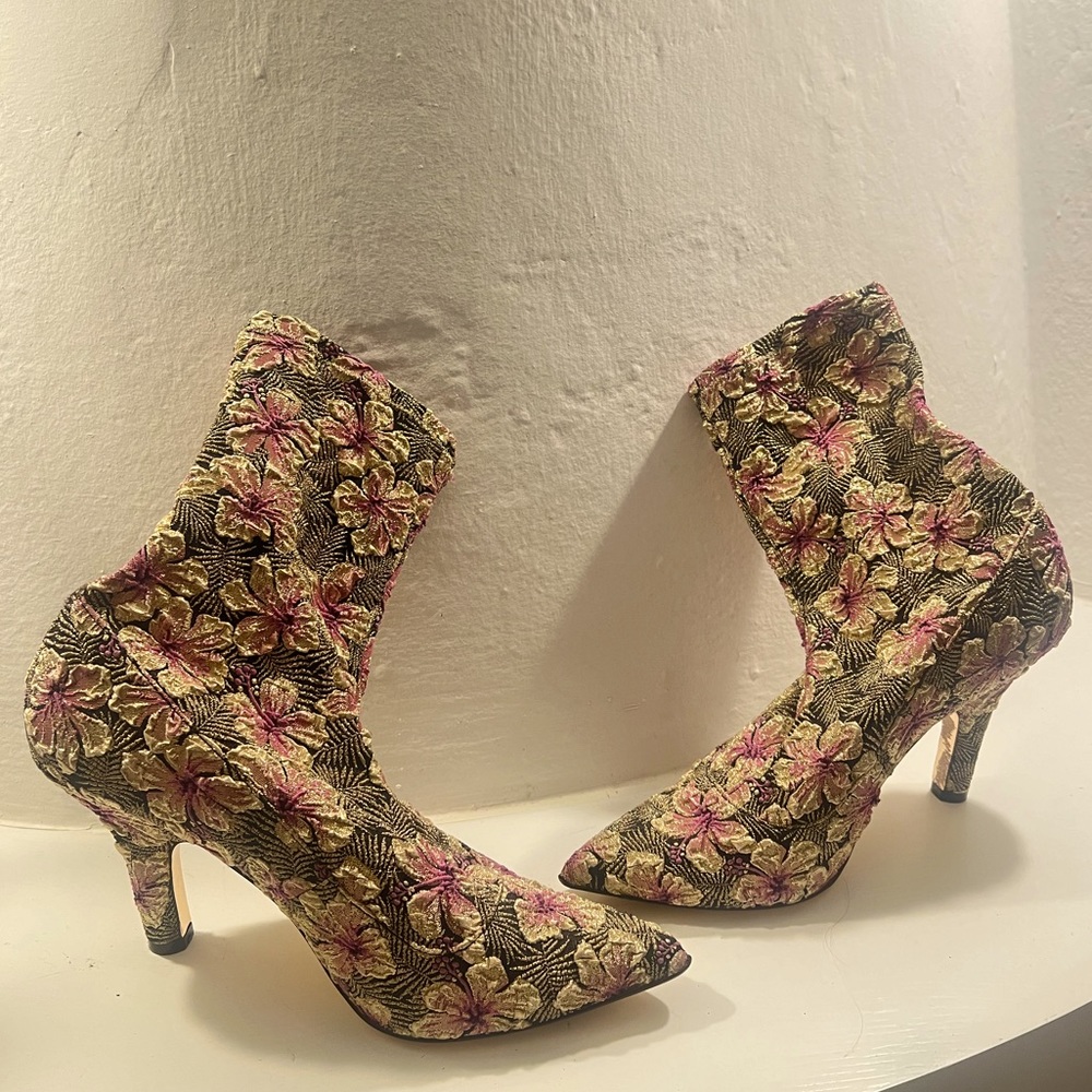 Amélie Pichard - Tapestry - Sock Boots